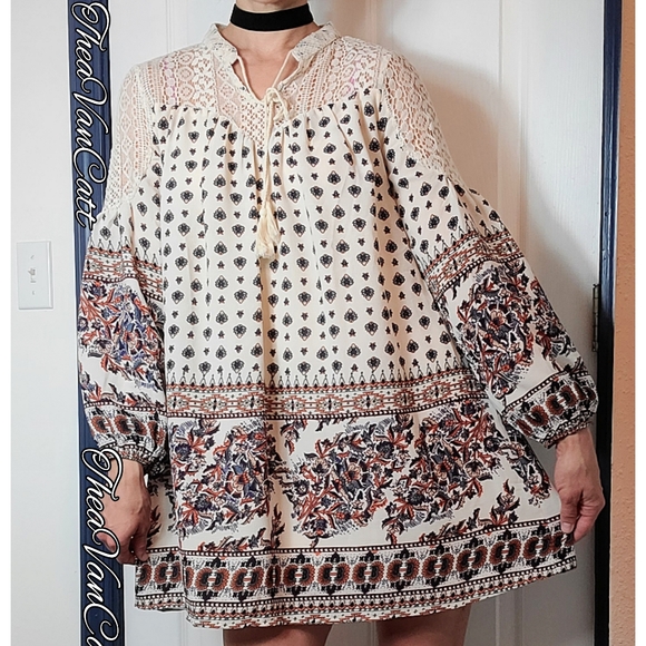 ENTRO🌼 bishop sleeves & Tassels floral boho dress - Picture 2 of 11